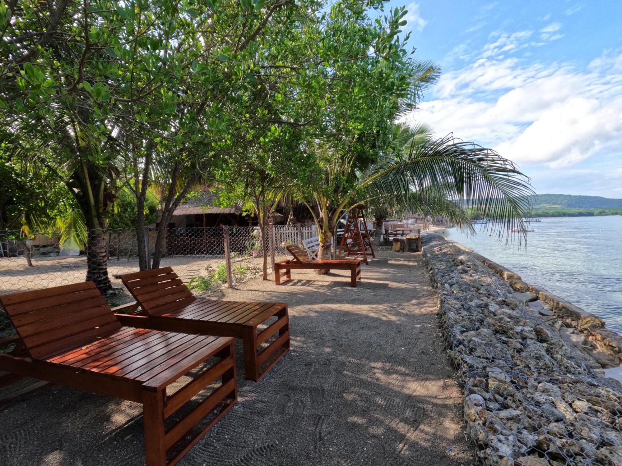 Maryan Moyo Bungalows & Resto Moyo Island Esterno foto