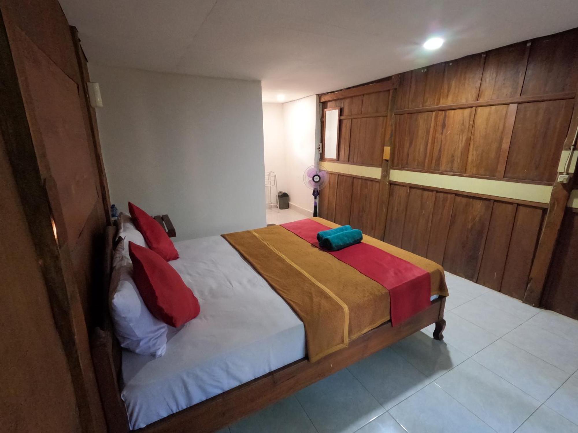 Maryan Moyo Bungalows & Resto Moyo Island Esterno foto